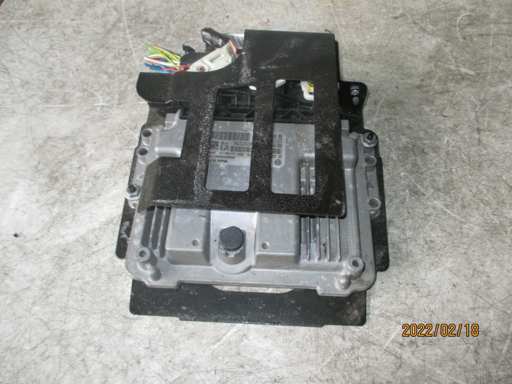 PEUGEOT PARTNER 2014 1.6 DIESEL ENGINE CONTROL MODULE ECU 9807885980