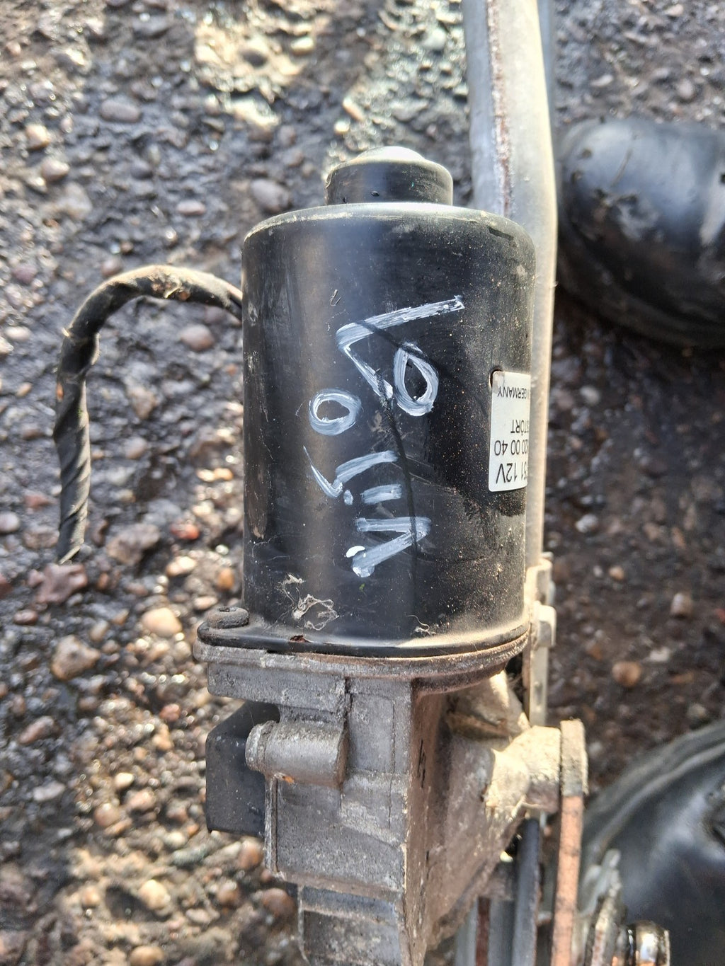 2007 MERCEDES BENZ VITO W639 FRONT WINDSCREEN WIPER MOTOR LINKAGE A6398200040