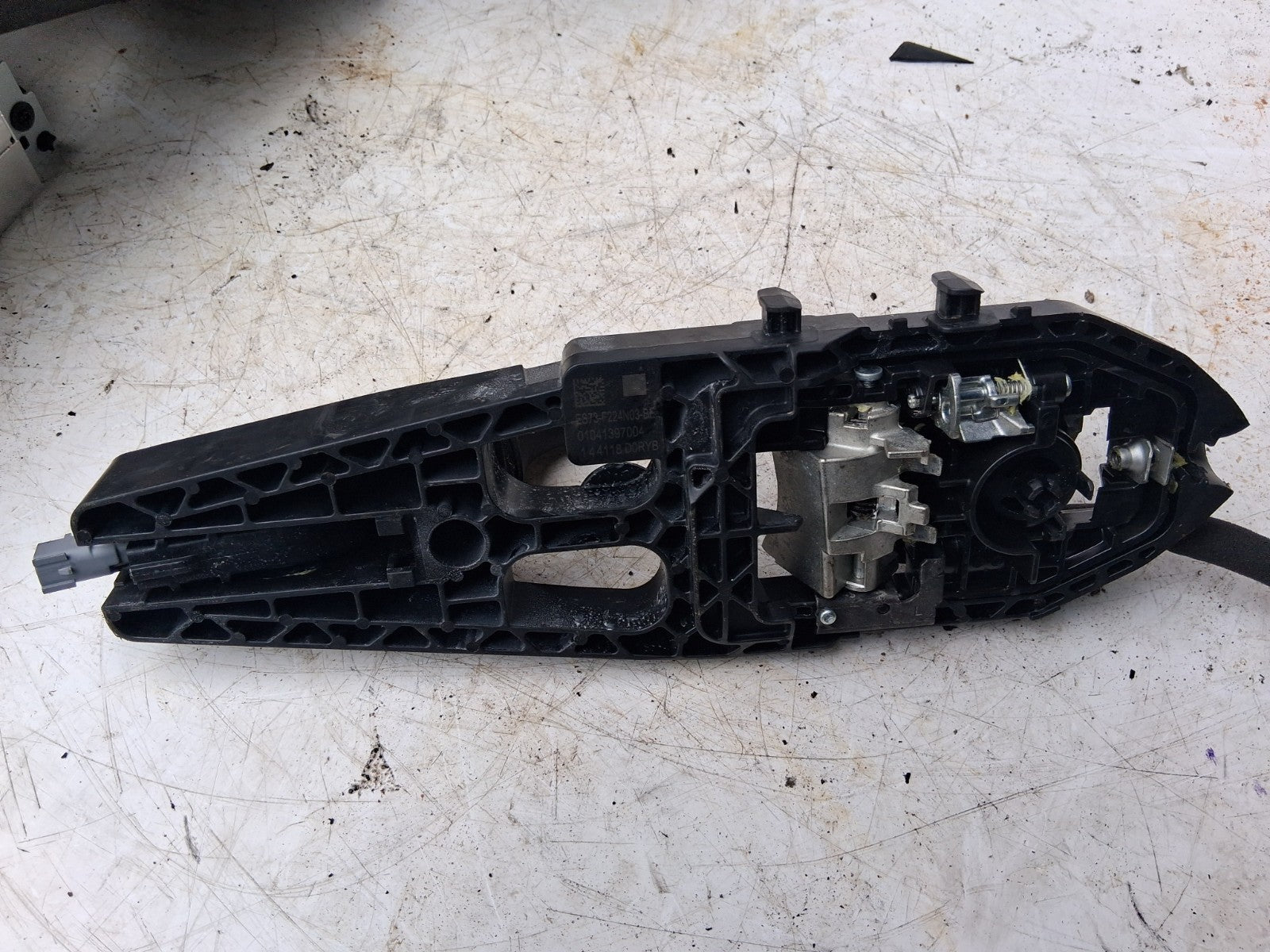 2016 FORD MONDEO MK5 NSF PASSENGER SIDE FRONT LEFT DOOR HANDLE 0104139501
