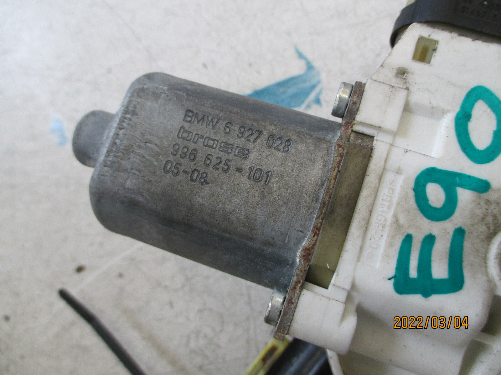 BMW 3 SERIES E90 2008 OSF DRIVER SIDE FRONT WINDOW MOTOR REGULATOR 6927028