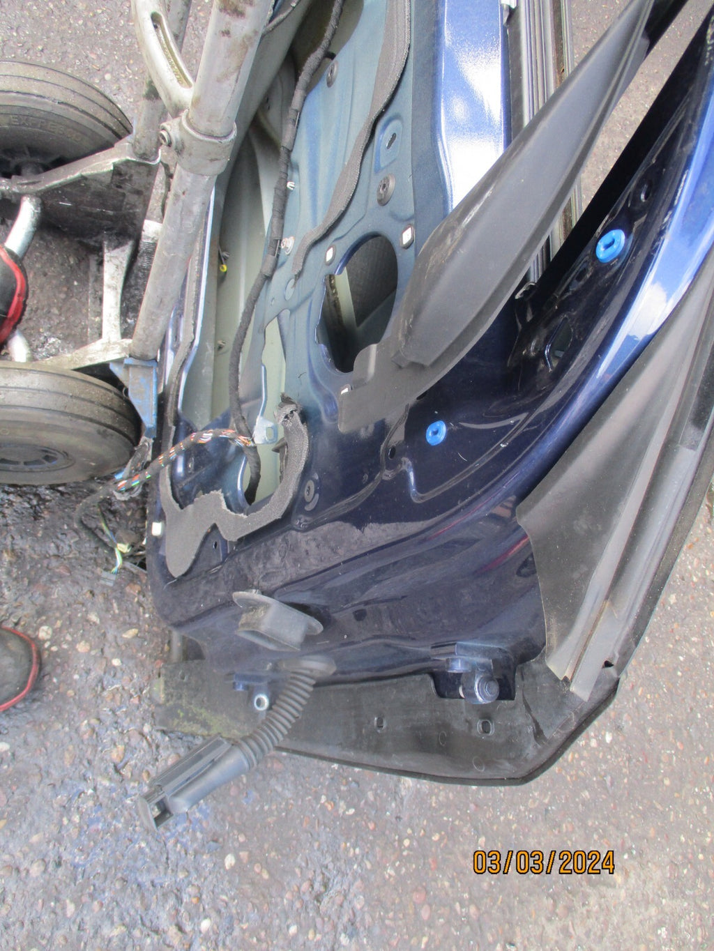 BMW X1 2018 F48 NSF PASSENGER SIDE FRONT BARE DOOR BLUE DENTED