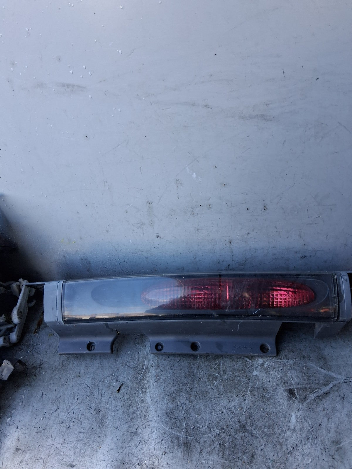 2005 VAUXHALL VIVARO OSR DRIVER SIDE REAR INNER TAIL LIGHT LAMP 25467008