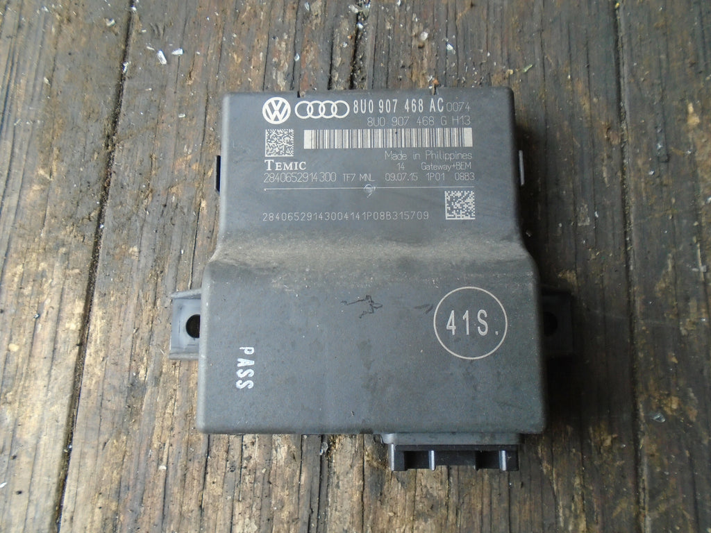AUDI A1 8X 2015 3 DOOR OS DRIVER SIDE DOOR CONTROL UNIT GATEWAY ECU 8U0907468AC