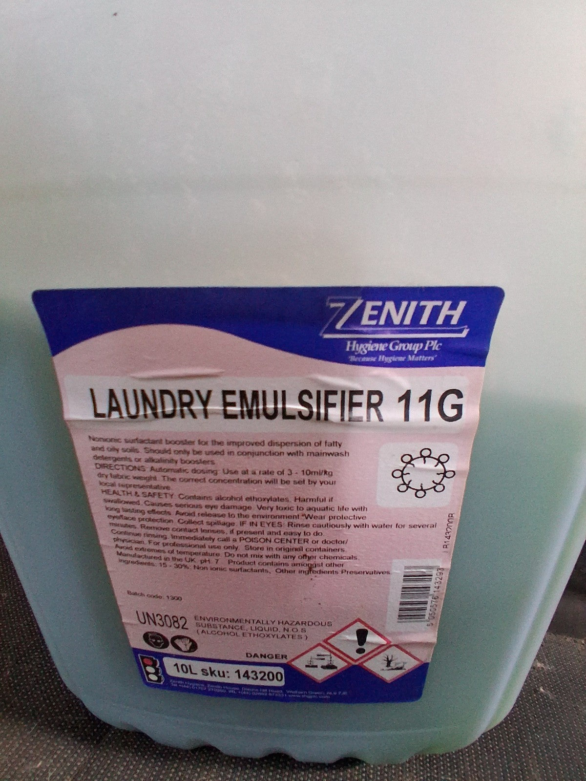 ZENITH HYGIENE LAUNDRY EMULSIFIER 11G DETERGENT WASHING SOLUTION 10L