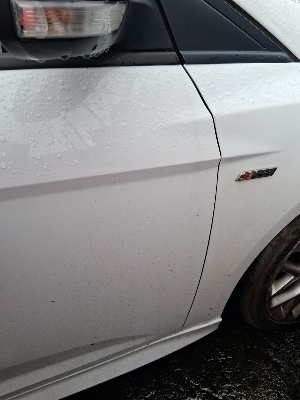 2017 FORD FOCUS MK3 ST LINE OSF DRIVER SIDE FRONT RIGHT BARE DOOR WHITE 5F