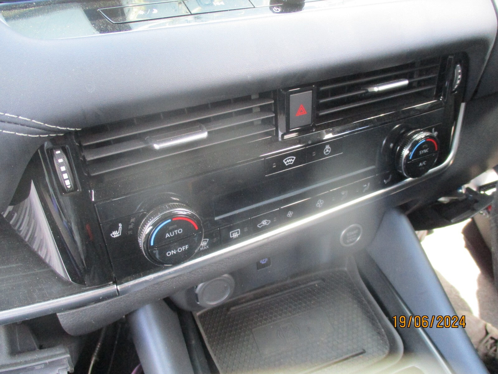 NISSAN QASHQAI J12 MK3 2023 HEATER AC CLIMATE CONTROL & HEATED SEAT SWITCH PANEL