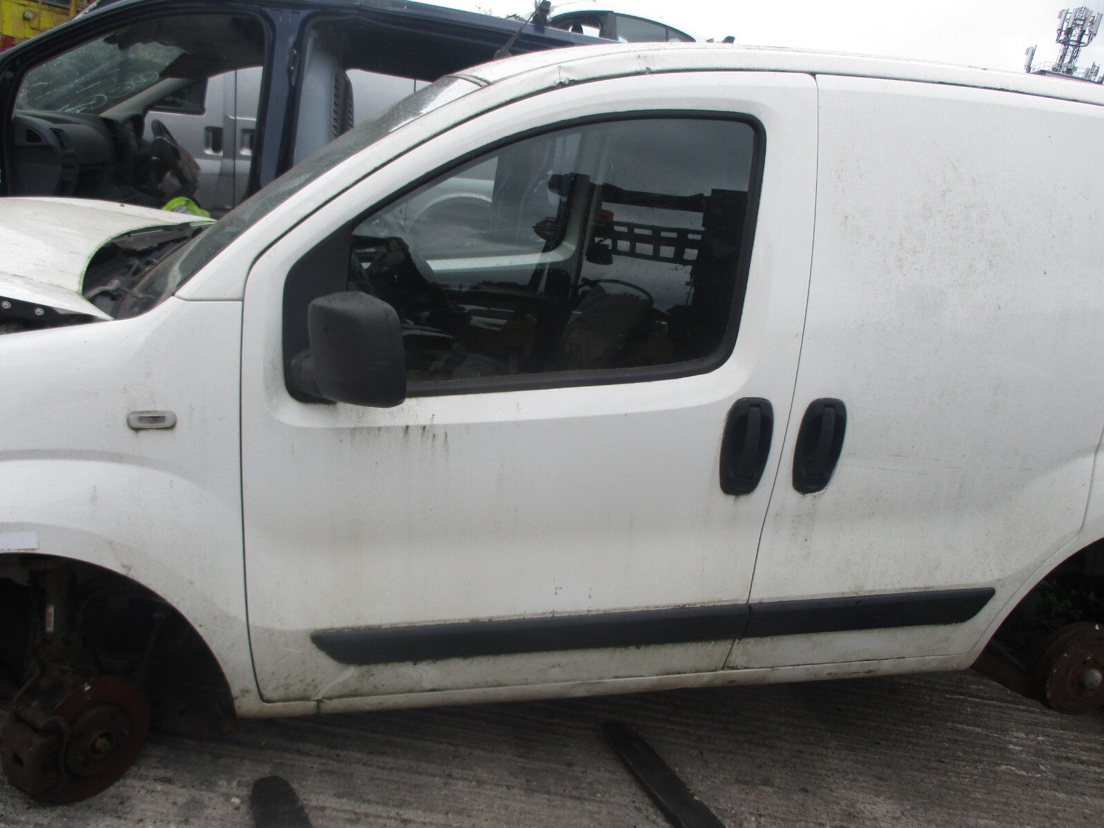 FIAT FIORINO 2011 NSF PASSENGER SIDE FRONT BARE DOOR WHITE
