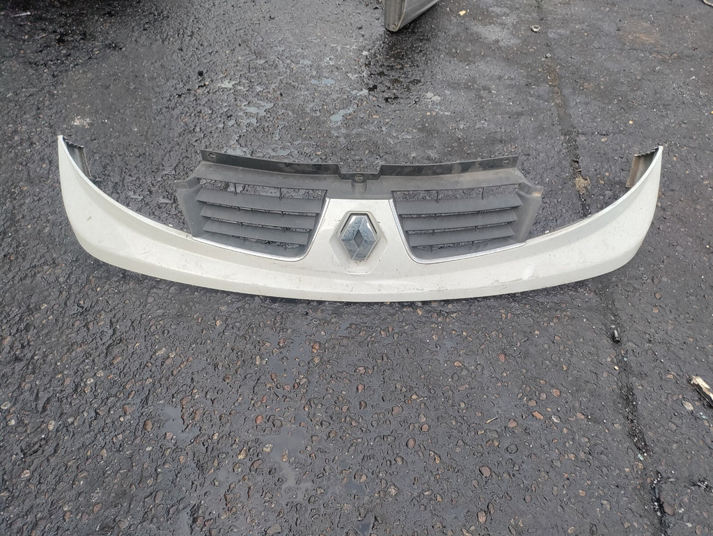 2014 VAUXHALL VIVARO MK1 FRONT GRILL