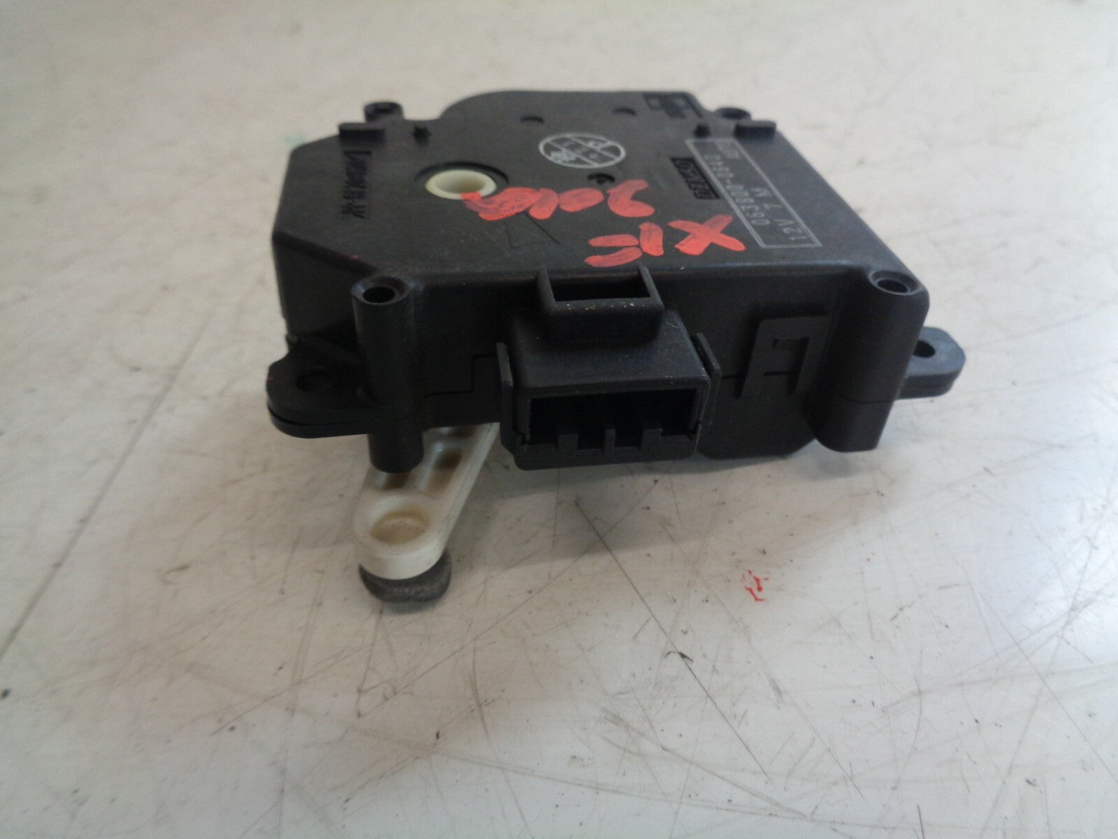 JAGUAR XF 2010 X250 3.0 DIESEL HEATER FLAP CONTROL REGULATOR MOTOR 0638000840