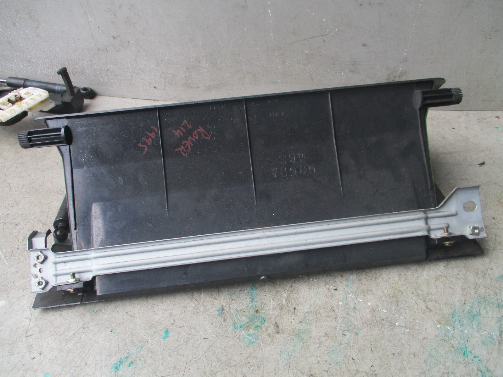 1995 RANGE ROVER 214 GLOVEBOX STORAGE COMPARTMENT