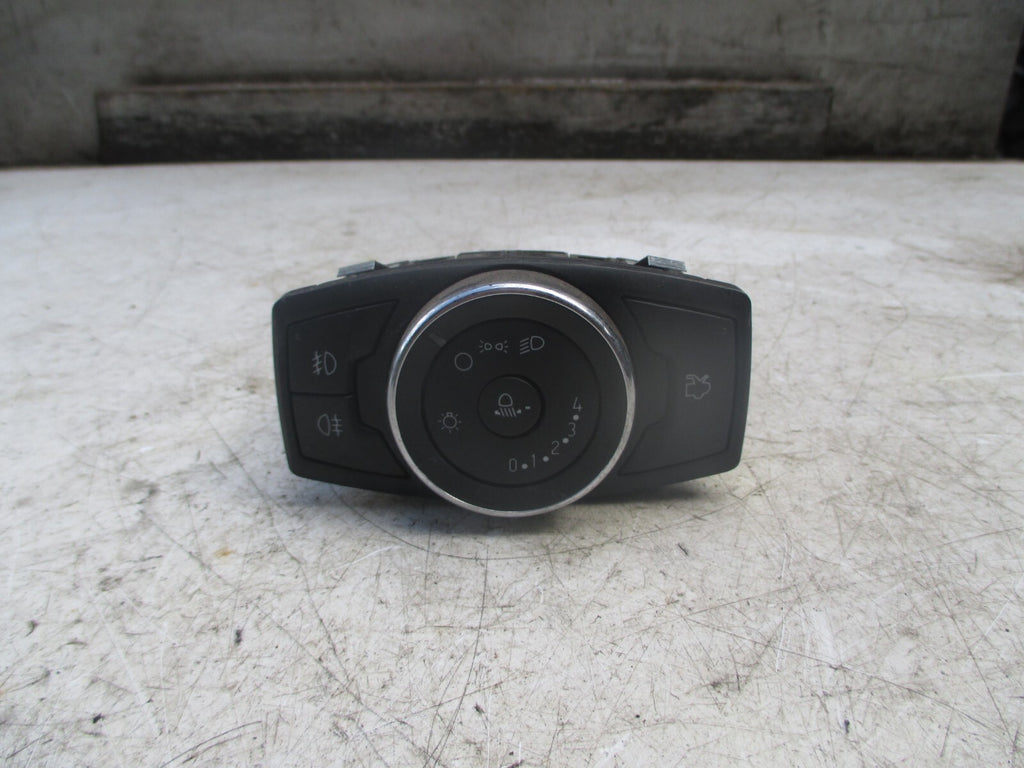 FORD KA + 2018 1.2 PETROL HEADLIGHT HEADLAMP SWITCHES E4B513A024BC