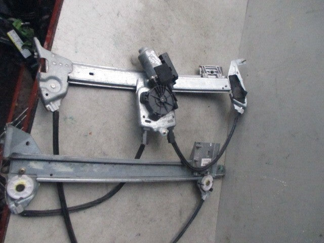 2009 RENAULT MEGANE MK2 OSF DRIVER SIDE FRONT WINDOW MOTOR & REGULATOR 400875