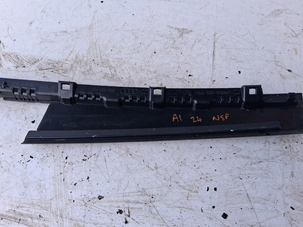 2024 AUDI A1 S LINE MK2 NSF PASSENGER SIDE FRONT BLACK GLOSS MOULDING 82G839901