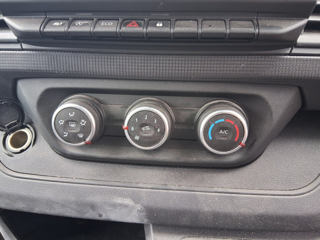 2024 RENAULT TRAFIC X82 MK3 HEATER AC CLIMATE CONTROL SWITCH PANEL