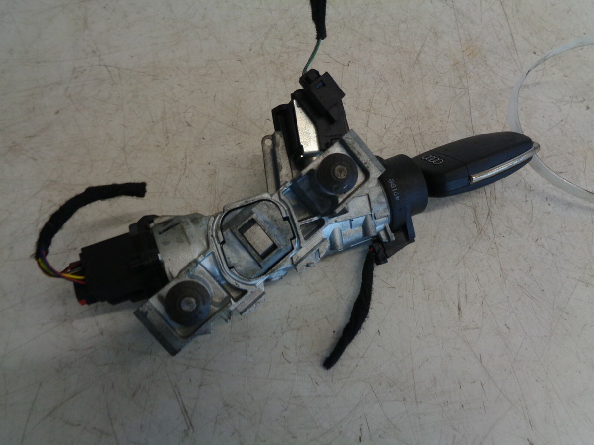 AUDI A3 8V 2013 S3 14-19 IGNITION BARREL & KEY 5Q1905865A
