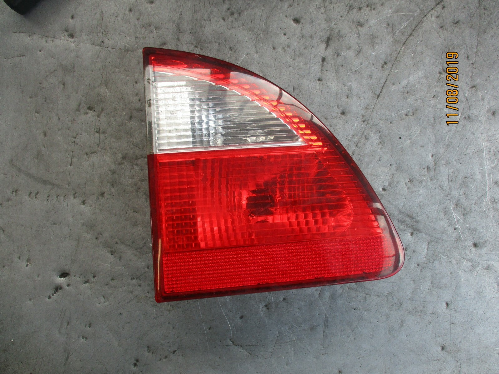 FORD GALAXY MK2 NSR PASSENGER SIDE REAR INNER TAILGATE BOOT LIGHT YM2113A603AB