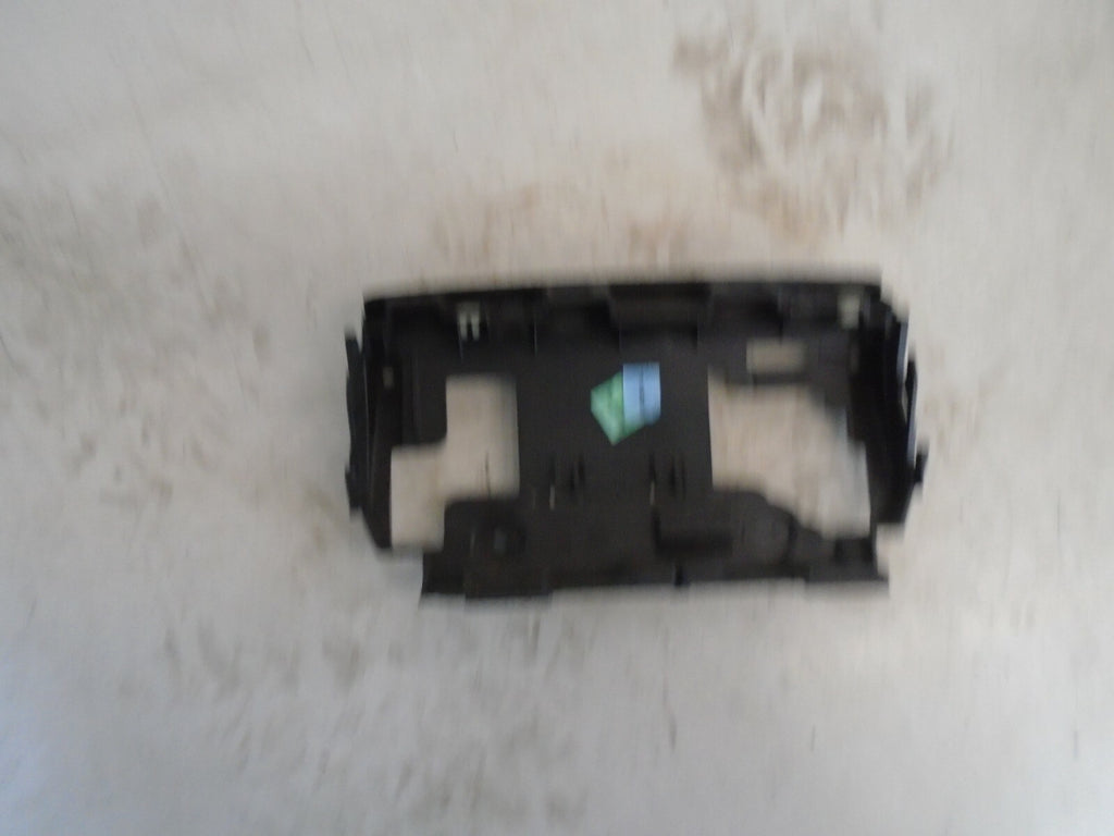PEUGEOT 208 2014 MK1 TOUCH SCREEN MULTI MEDIA DISPLAY HOLDER 9672846077