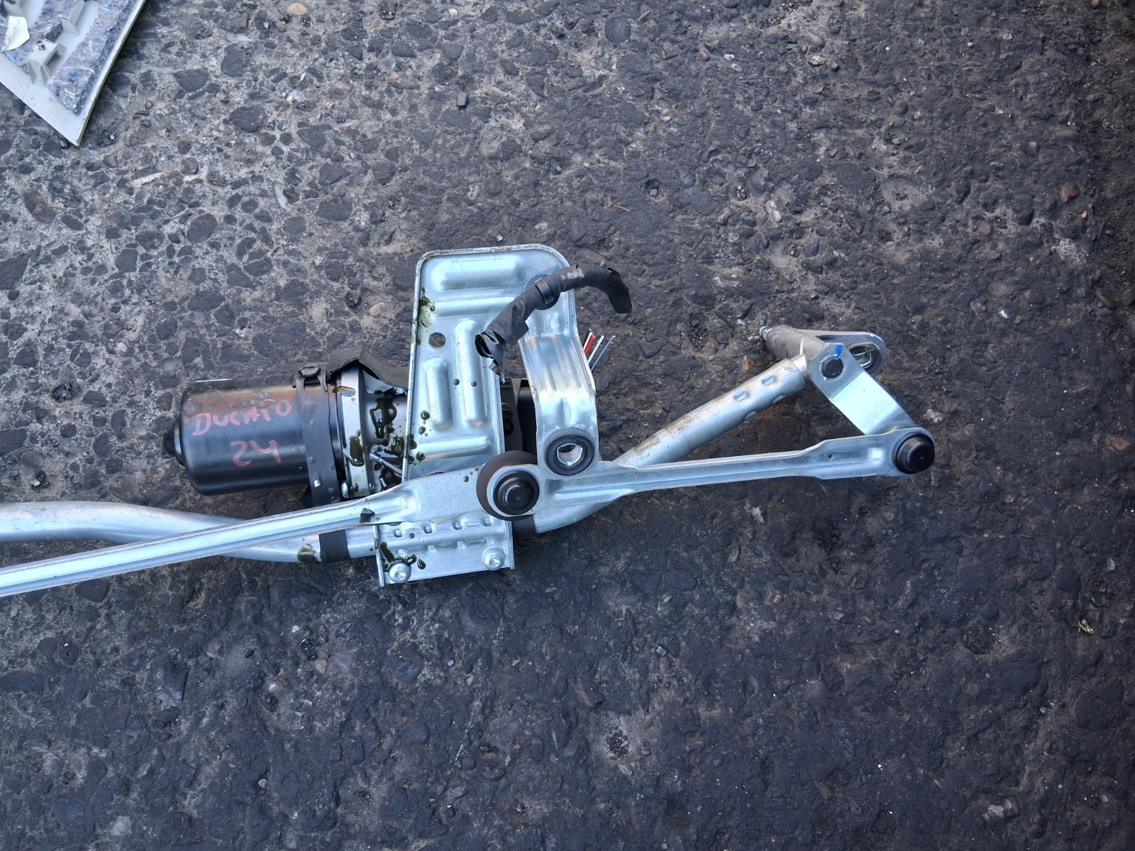 2024 FIAT DUCATO MK3 FACELIFT FRONT WINDSCREEN WIPER MOTOR & LINKAGE 1363339080