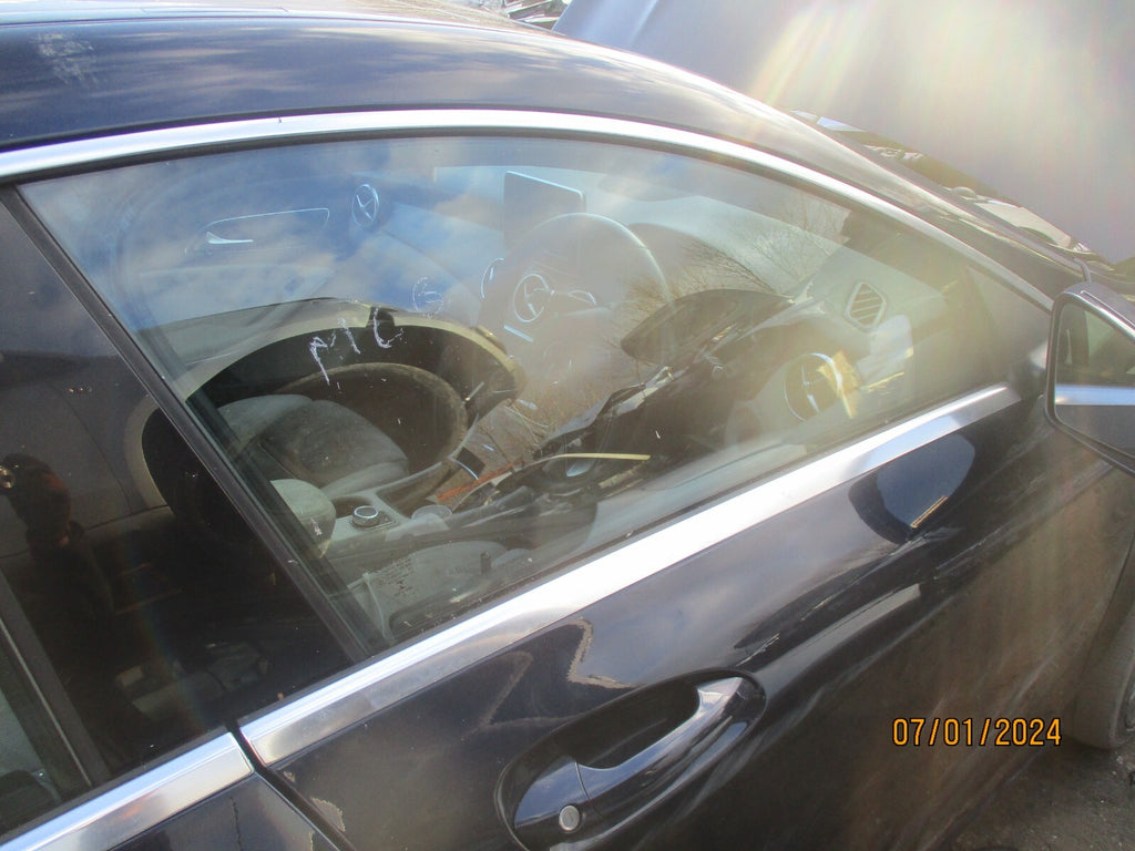MERCEDES BENZ CLA 2016 C117 OSF DRIVER SIDE FRONT DOOR MAIN WINDOW GLASS