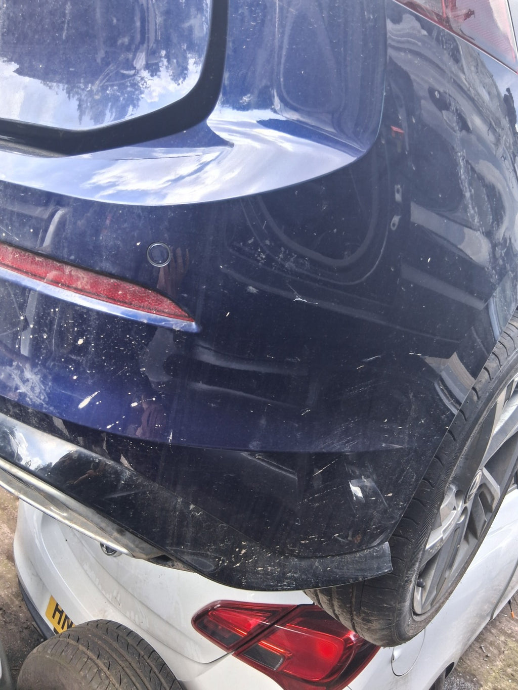 2022 VW VOLKSWAGEN GOLF MK8 R LINE COMPLETE REAR BUMPER WITH SENSORS BLUE