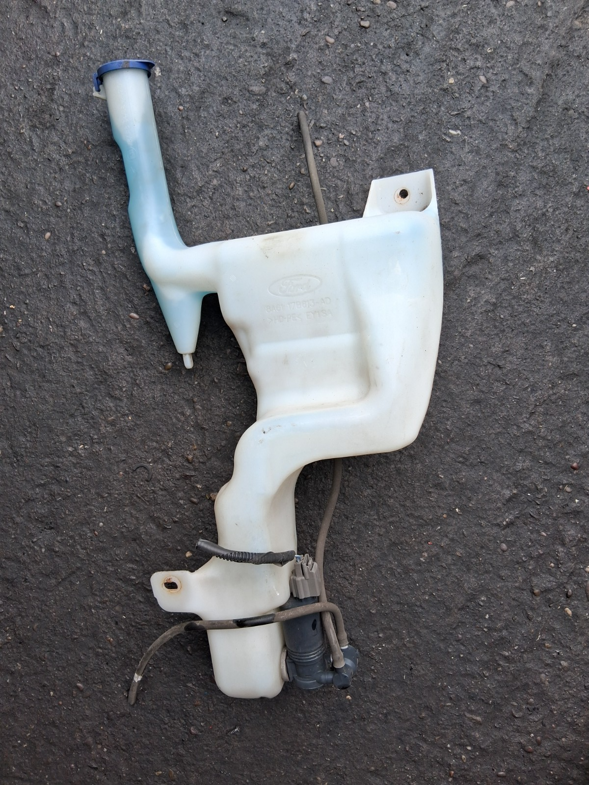 2009 FORD FIESTA MK7 1.6 PETROL WINDSCREEN WASHER BOTTLE RESERVOIR 8A6117B613AD