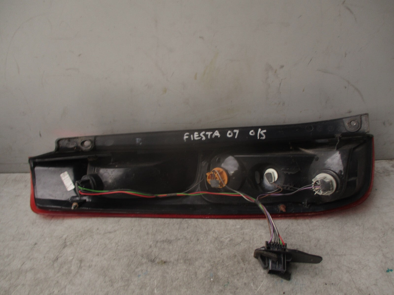 2007 FORD FIESTA MK6 OSR DRIVER SIDE REAR TAIL LIGHT TAIL LAMP 6S6113404B