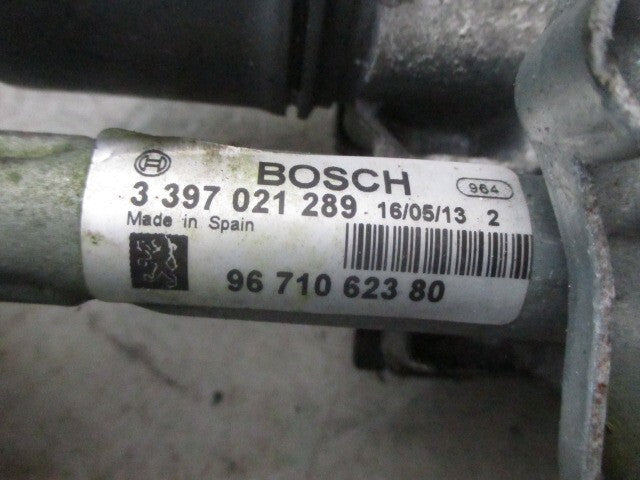 2013 PEUGEOT 5008 DRIVER SIDE WINDSCREEN WIPER MOTOR 9671062380