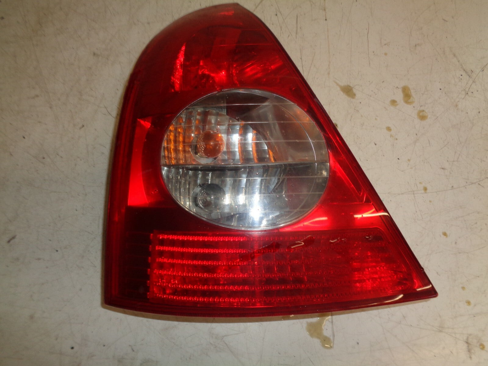 RENAULT CLIO 2004 MK2 NSR PASSENGER SIDE REAR TAILLIGHT TAILLAMP