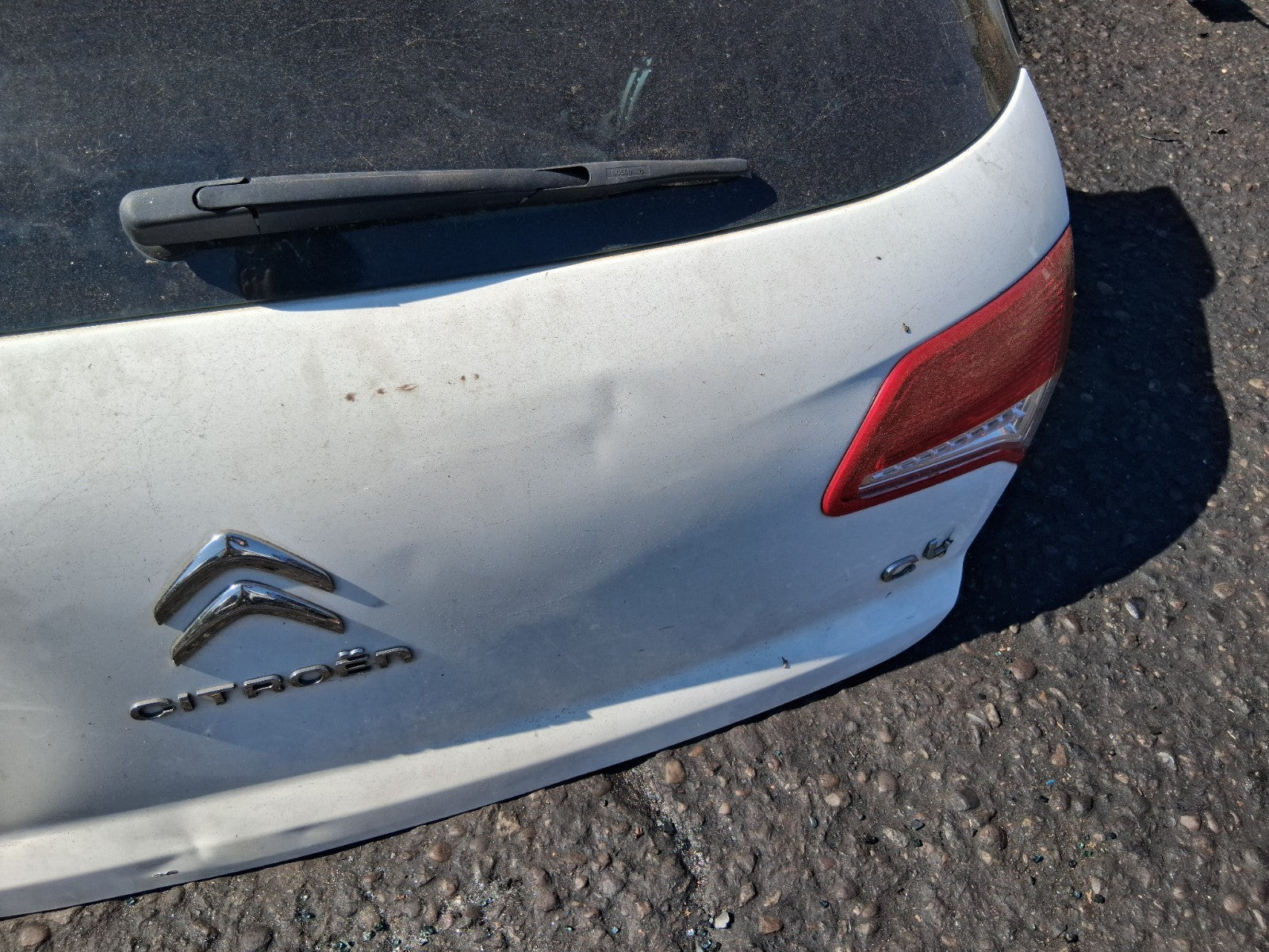 2013 CITROEN C4 MK2 COMPLETE REAR TAILGATE BOOTLID WHITE