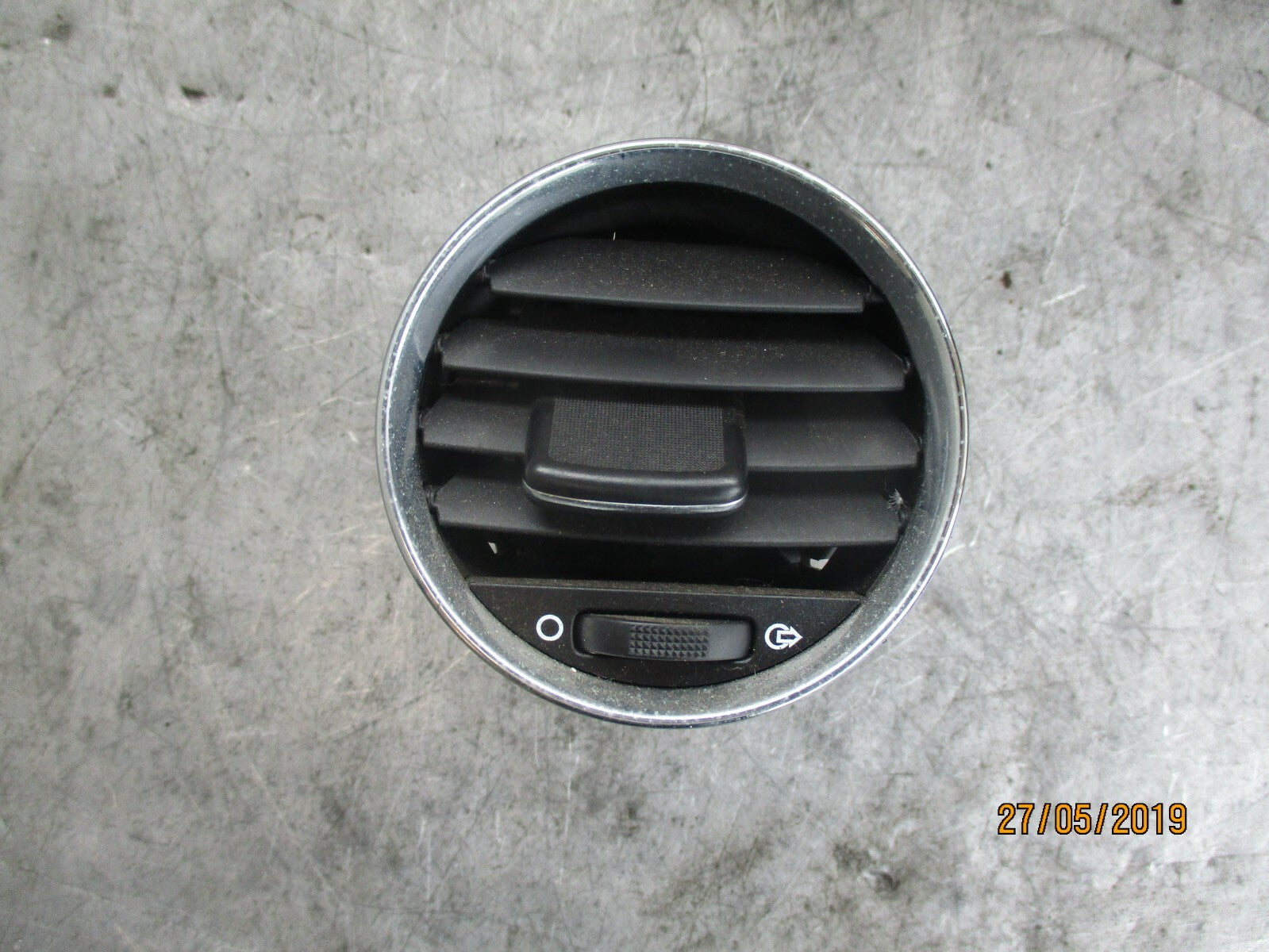 PEUGEOT 308 CENTRE CONSOLE AIR VENT HEATER AIR VENT 9658515377
