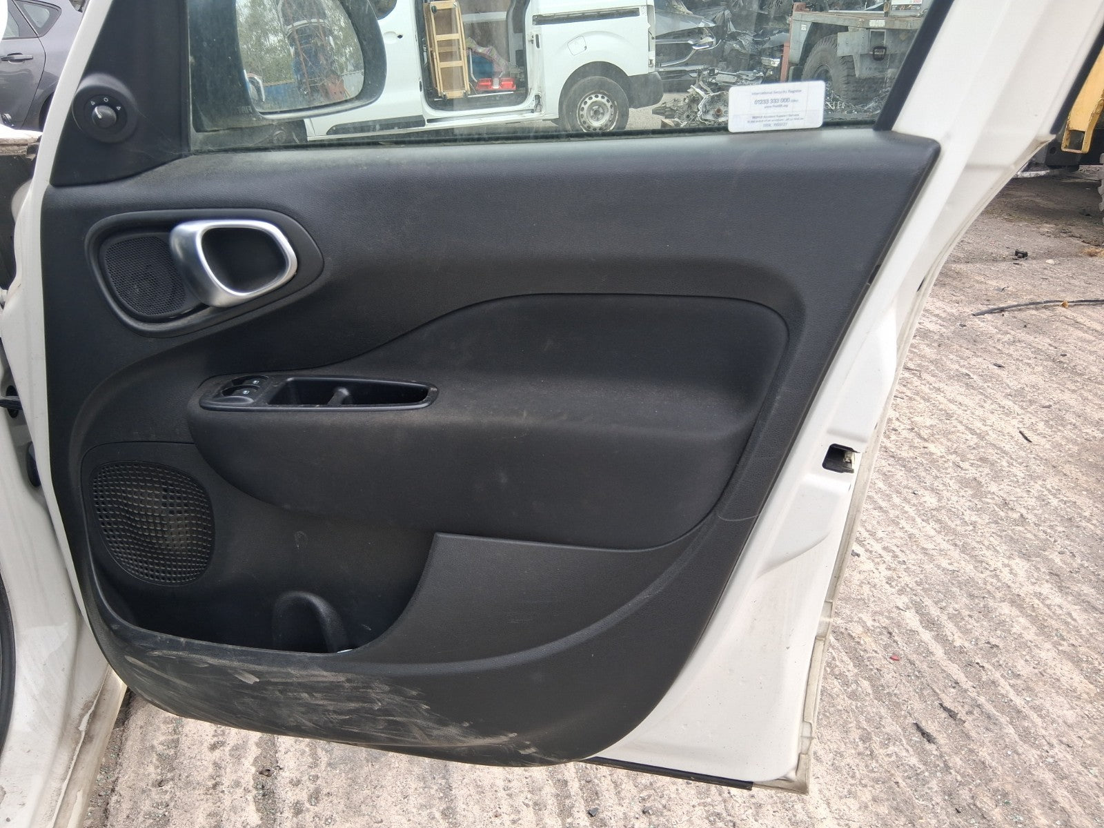 2019 FIAT 500L URBAN HATCH OSF DRIVER SIDE FRONT DOOR CARD PANEL