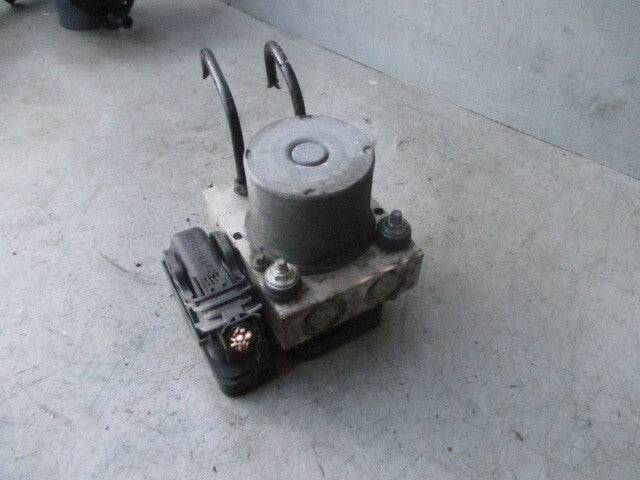 2020 LDV SAIC V80 ABS PUMP & MODULE CONTROL UNIT C00025015
