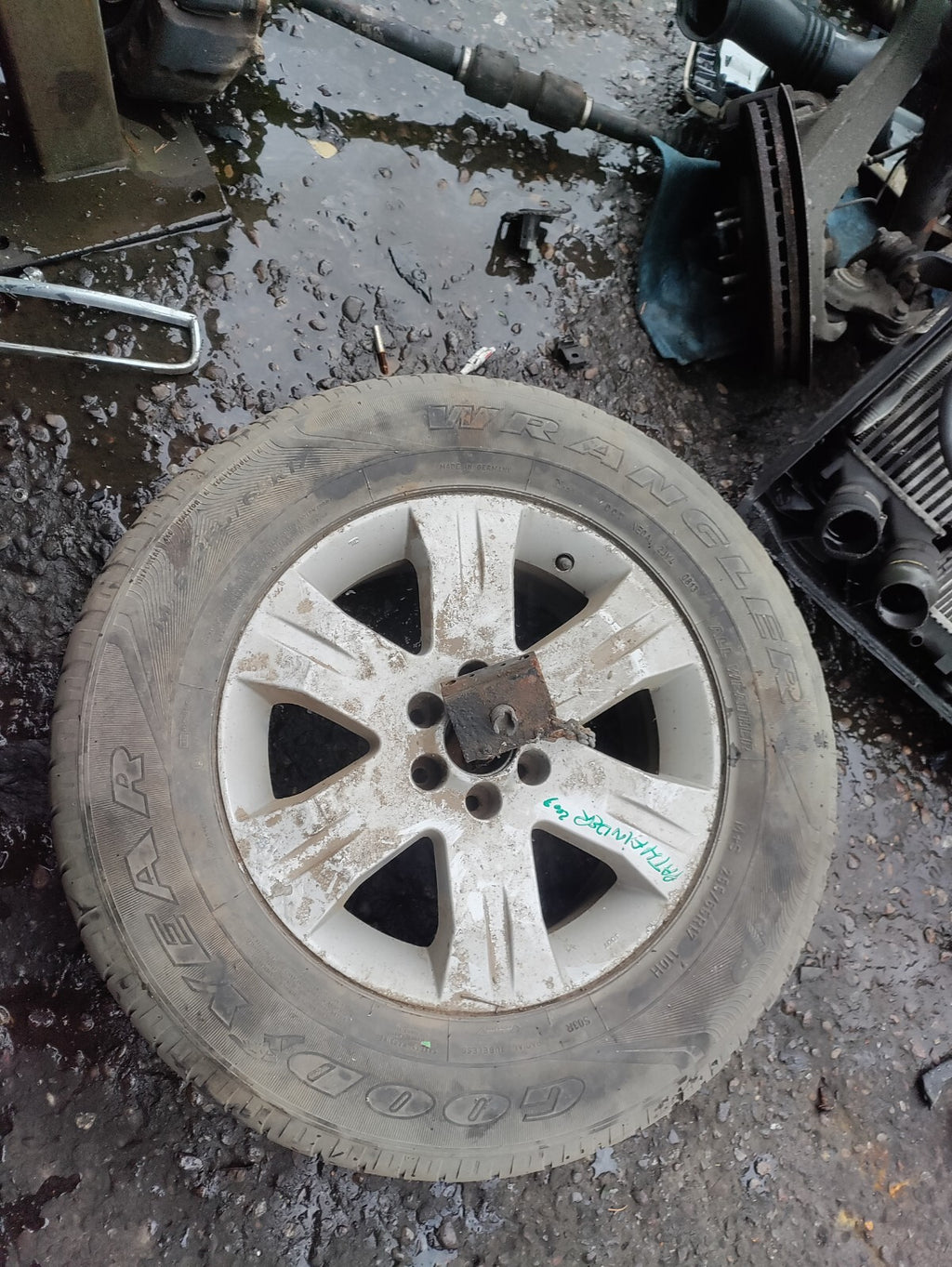 2006 NISSAN PATHFINDER R51 17 INCH ALLOY WHEEL WITH TYRE 255/65R17