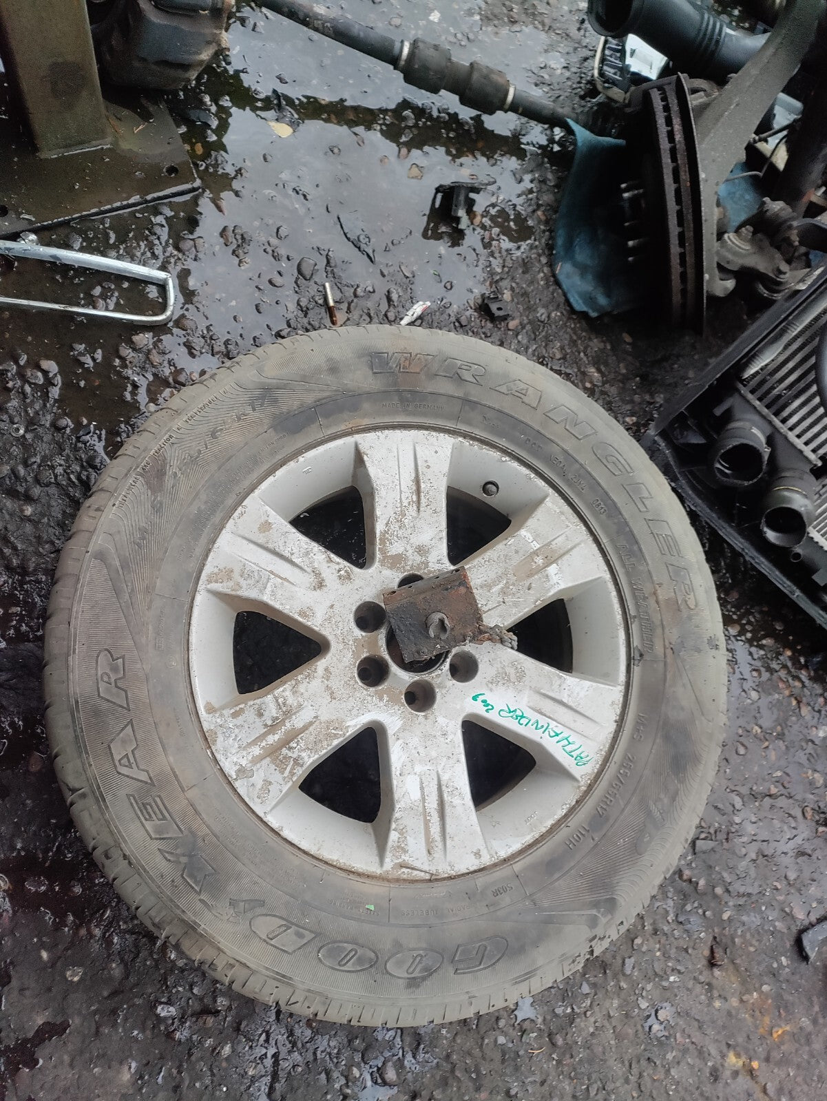 2006 NISSAN PATHFINDER R51 17 INCH ALLOY WHEEL WITH TYRE 255/65R17