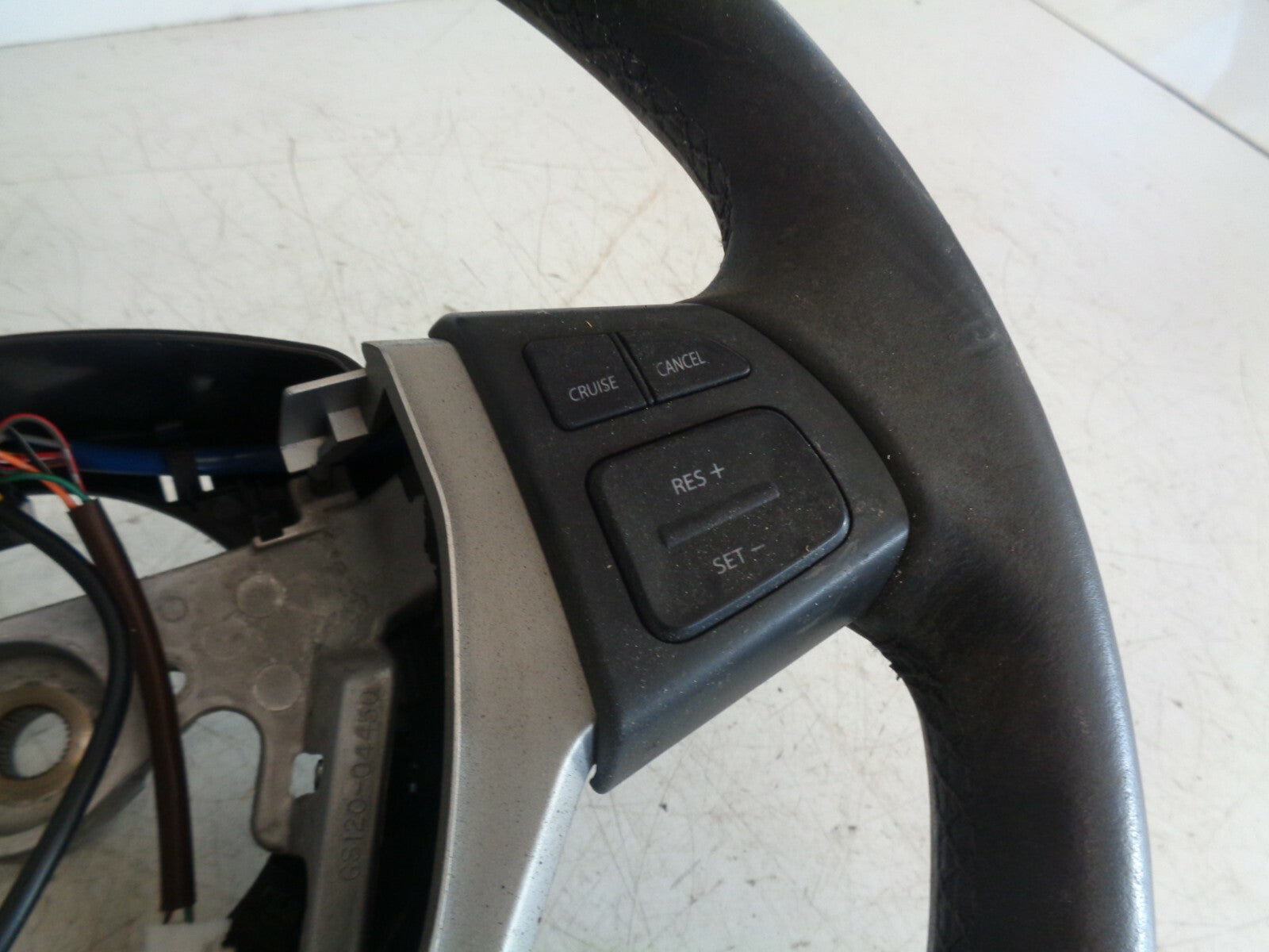SUZUKI SWIFT SZ4 2011-2017 STEERING WHEEL LEATHER WITH BLACK CONTROLS