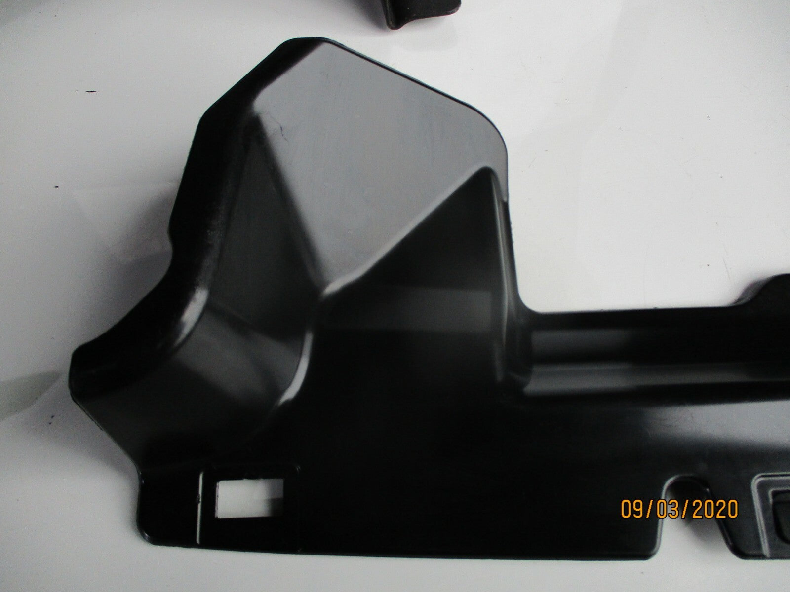 LAND ROVER DISCOVERY 2017 INTERIOR DASHBOARD TRIM PLASTIC PANEL FK72046B00