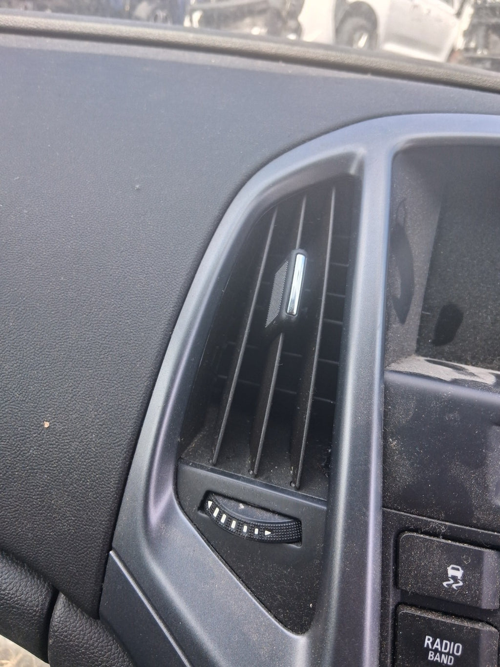 2013 VAUXHALL ASTRA J ESTATE FRONT CENTRE DASHBOARD AIR VENT