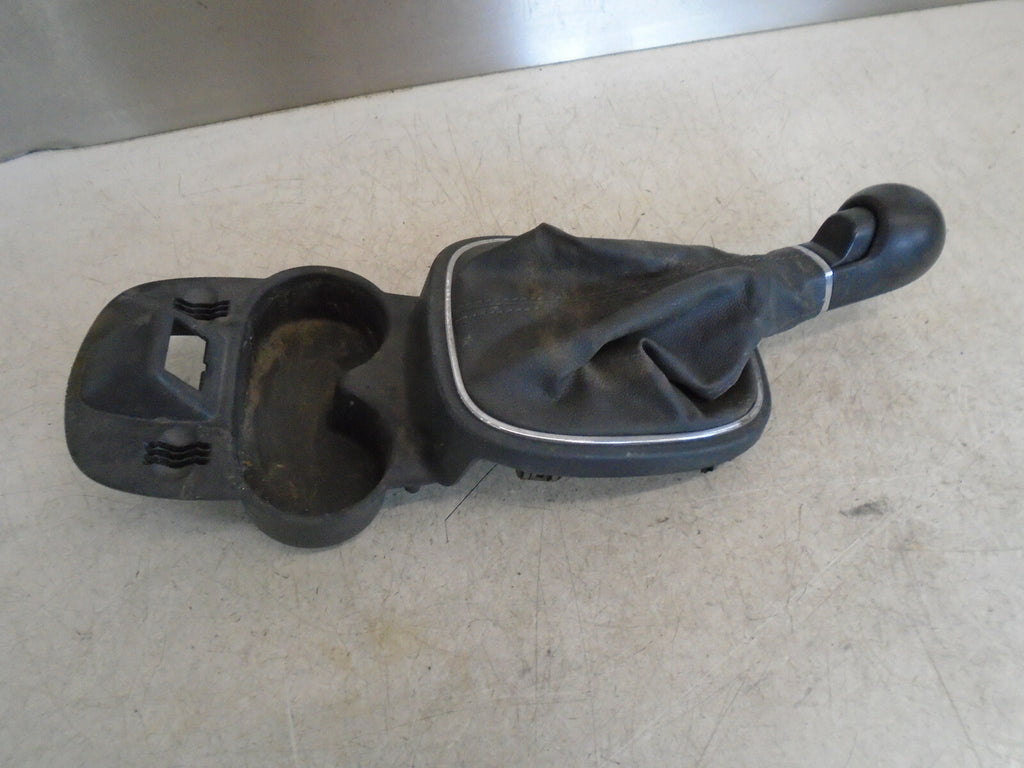 VAUXHALL CORSA D 2013 GEAR KNOB GAITER CENTRE CONSOLE TRIM SURROUND 13254966