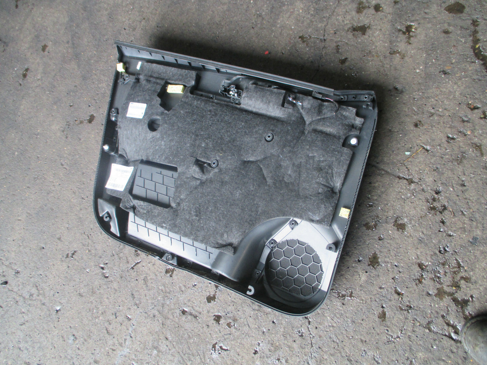 2017 SEAT TOLEDO MK4 KG OSF DRIVER SIDE FRONT DOOR CARD TRIM PANEL