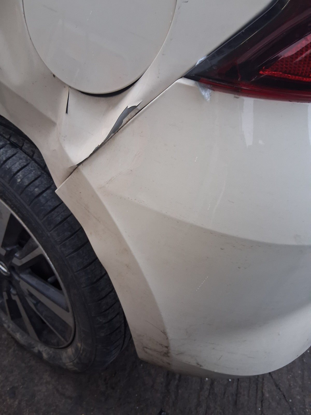 2018 NISSAN MICRA K14 COMPLETE REAR BUMPER IVORY D16