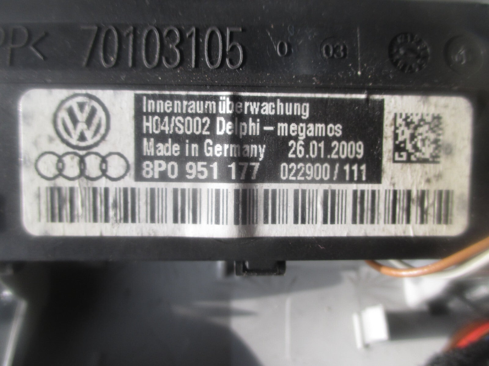 AUDI A3 8P 2009 FRONT INTERIOR ROOF LIGHT LAMP 8P0951177