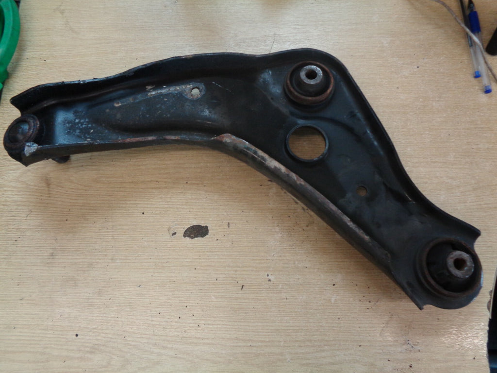 NISSAN QASHQAI J11 OSF DRIVER SIDE FRONT WISHBONE