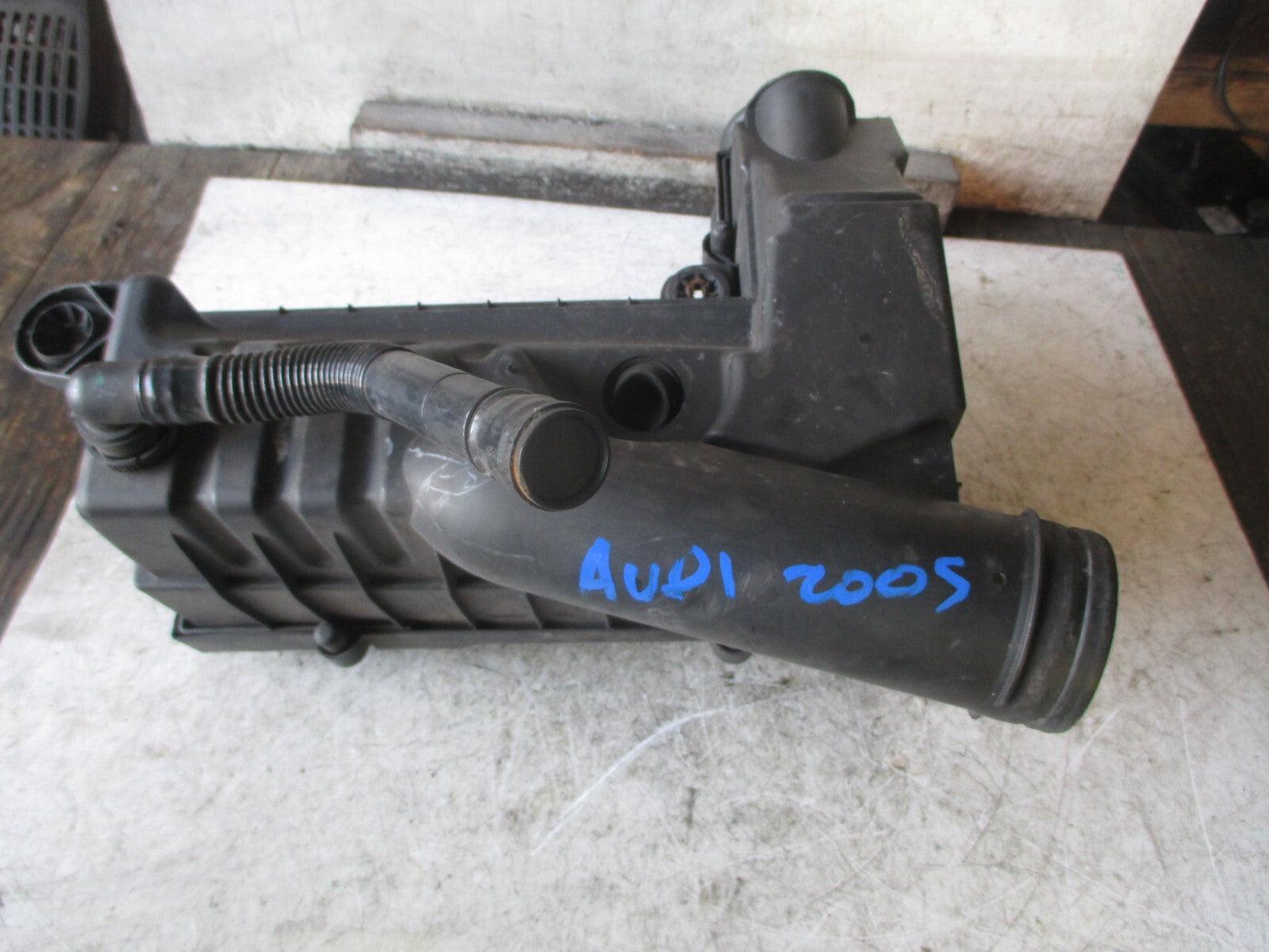 AUDI A3 8P 2005 AIR FILTER BOX 3C0129601AG
