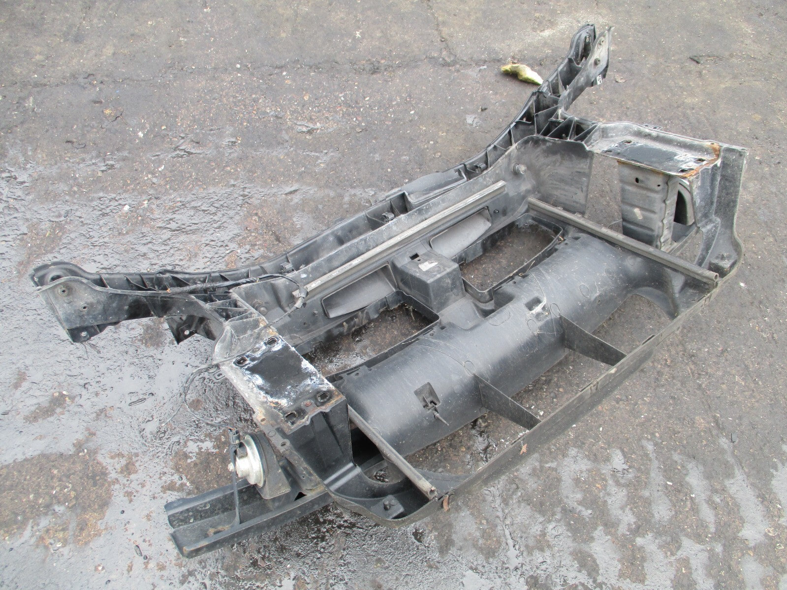 BMW 3 SERIES E90 2009 2.0 DIESEL FRONT SLAM PANEL CRASH BAR