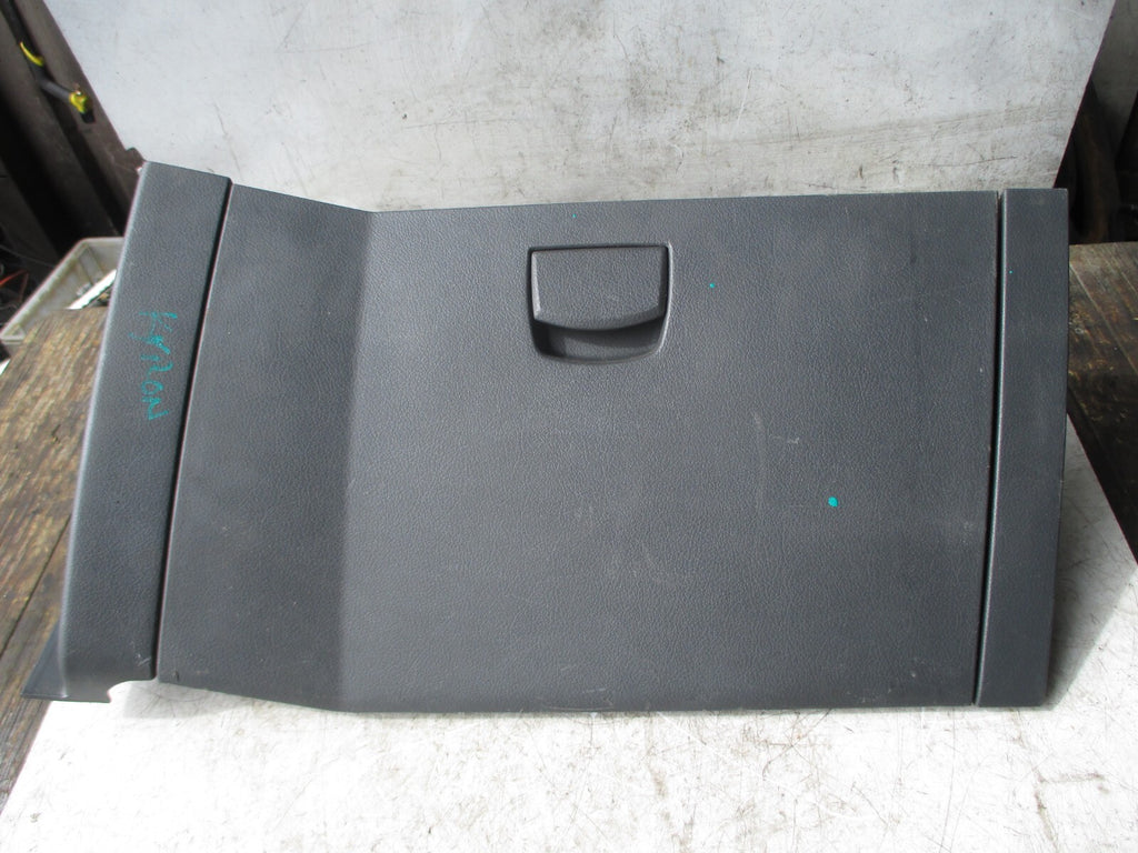 SSANGYONG KYRON 2009 2.0 DIESEL GLOVE BOX & LID DARK GREY 7672009900