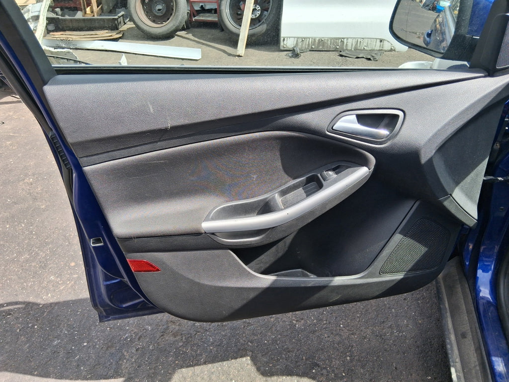 2015 FORD FOCUS MK3 HATCHBACK NSF PASSENGER SIDE FRONT DOOR CARD PANEL