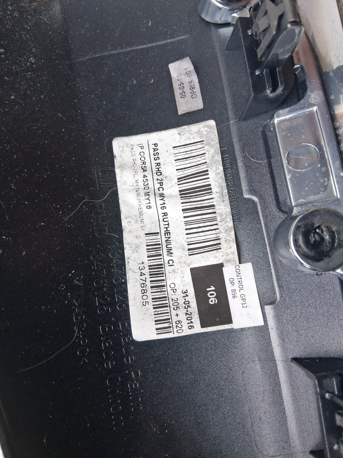 2016 VAUXHALL CORSA E 3 DOOR NSF PASSENGER SIDE FRONT LEFT AIR VENT 13476123