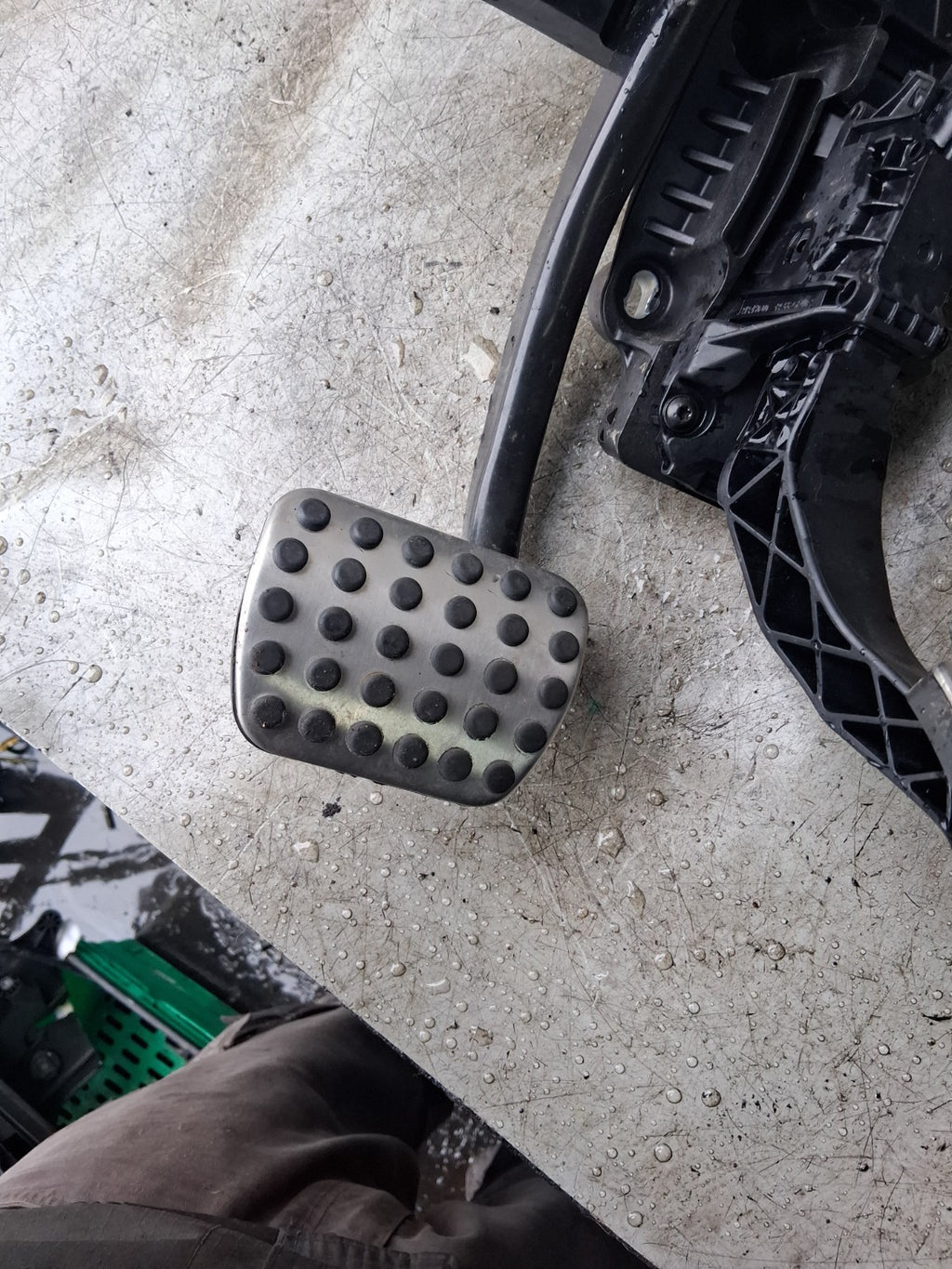 2021 MERCEDES A CLASS V177 HYBRID BRAKE ACCELERATOR PEDAL ASSEMBLY A2472903800