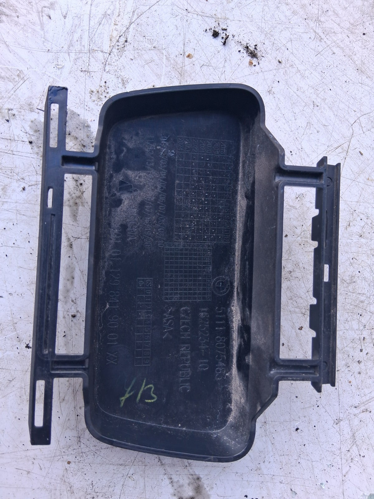 2023 BMW 2 SERIES F44 COUPE FRONT BUMPER LOWER CENTER GRILL COVER 51118075483