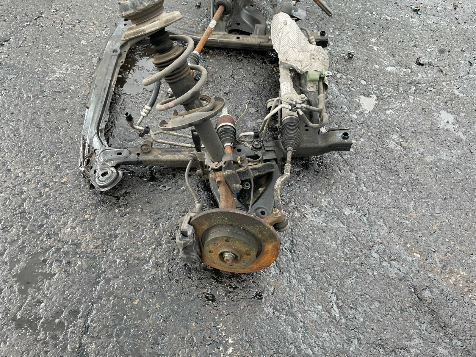 2018 DACIA SANDERO MK2 1.0 PETROL COMPLETE FRONT SUBFRAME SHOCK SPRING HUB LEGS